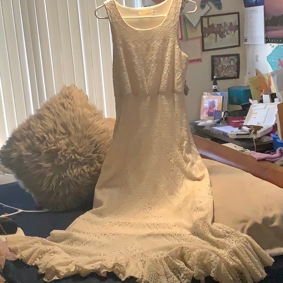 Solitaire Dresses & Skirts - SOLITAIRE BOHO VINTAGE CREAM LACED SUMMER DRESS SM.